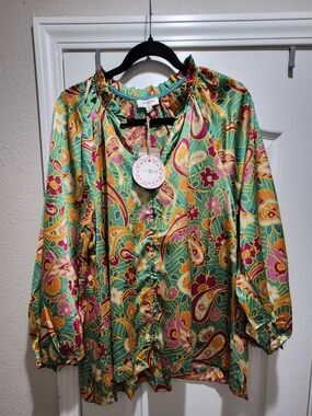 Umgee Boho Paisley Floral Blouse Size Medium NWT